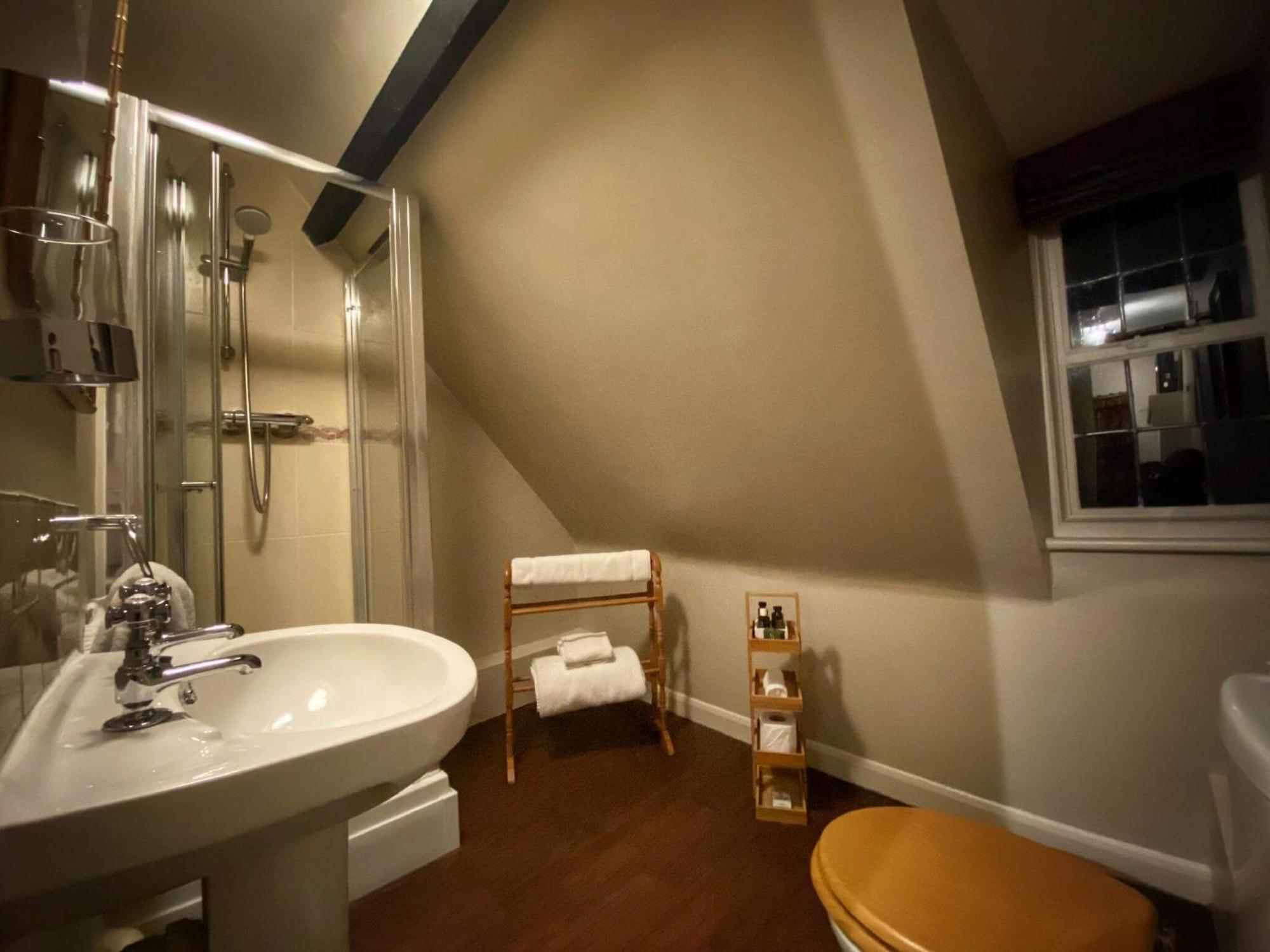 The Castle Inn Castle Combe Room photo